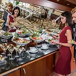 Airport Hotel Okęcie